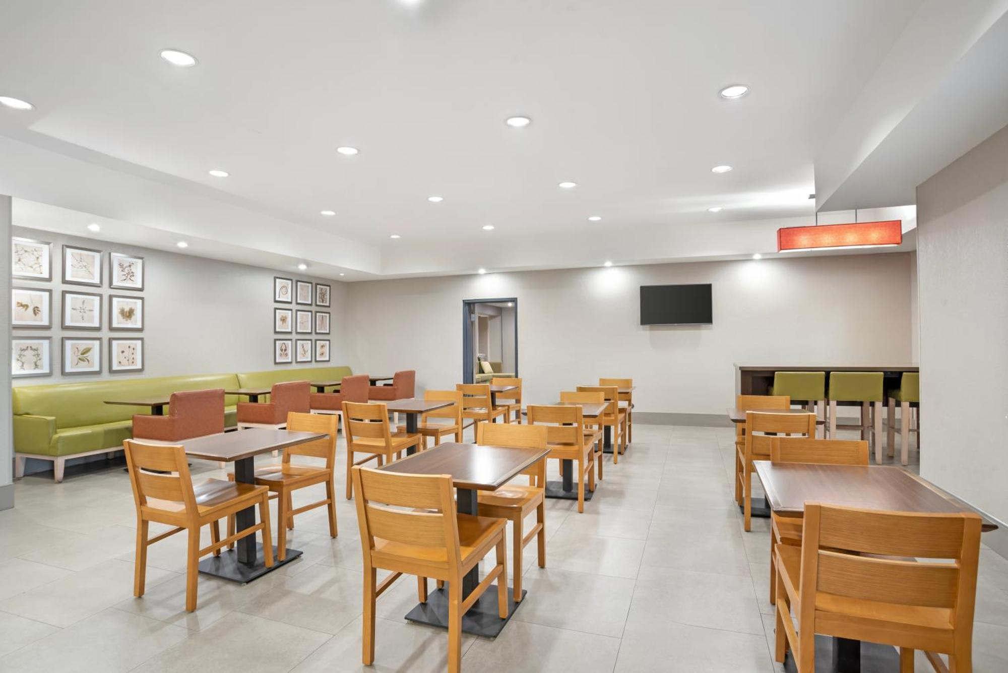 Comfort Inn & Suites Слиделл Экстерьер фото