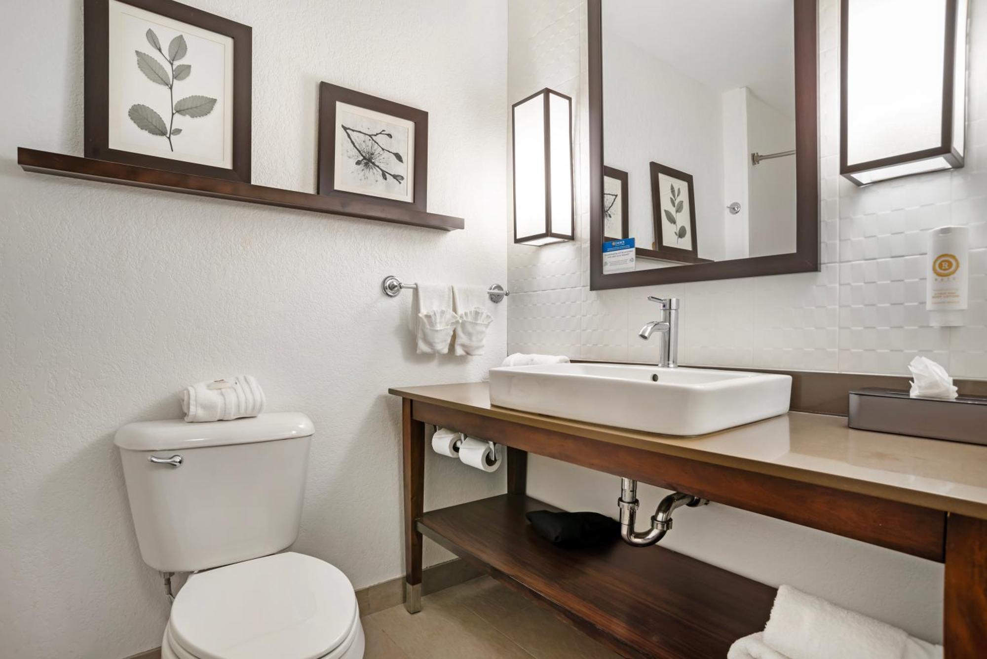 Comfort Inn & Suites Слиделл Экстерьер фото