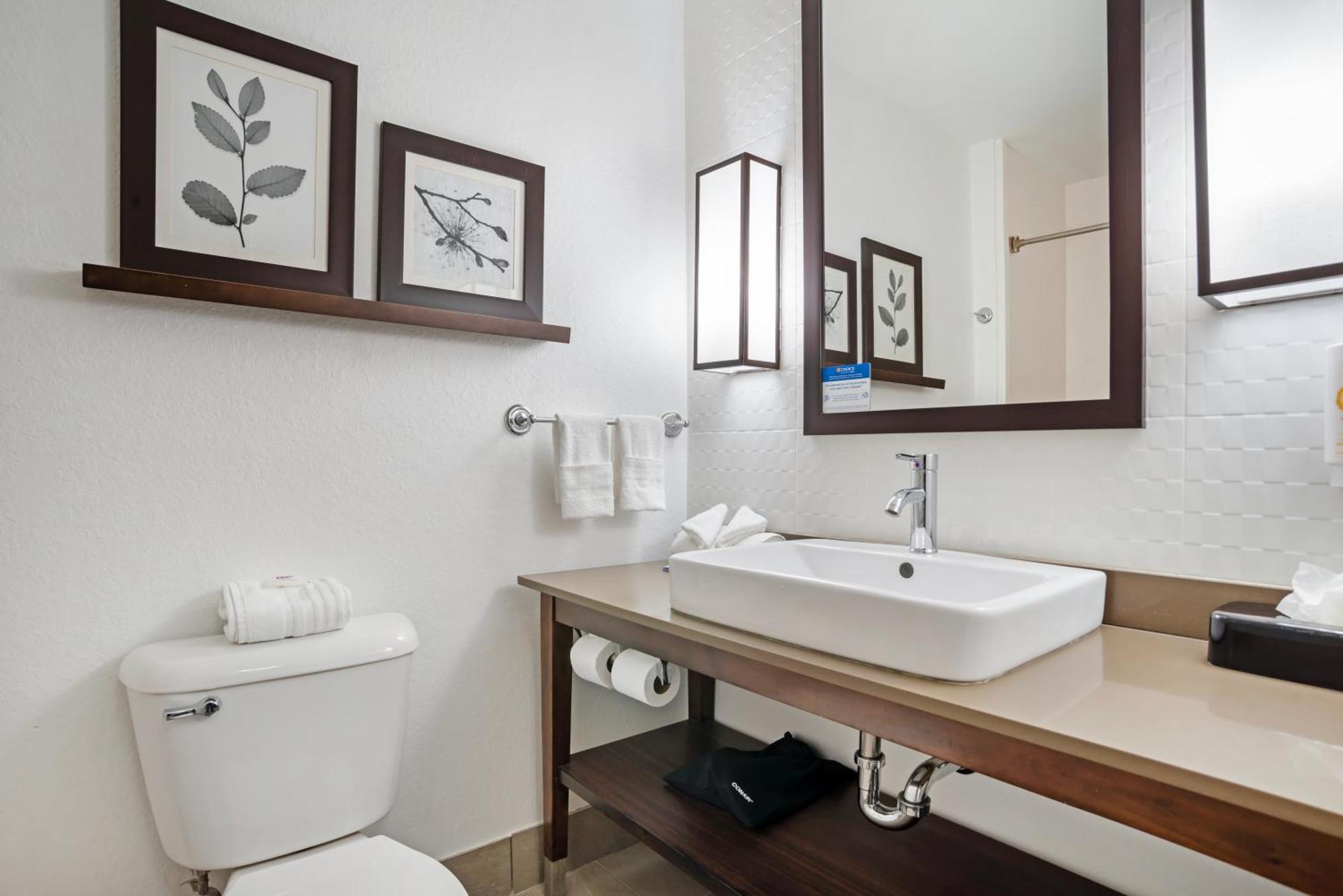 Comfort Inn & Suites Слиделл Экстерьер фото